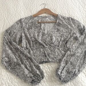 NWOT Mahina Hawaii Grey floral long sleeve top